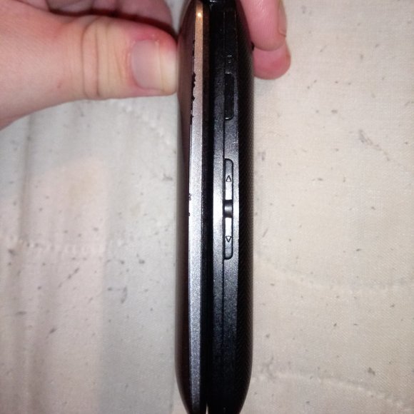 Alcatel Flip Phone - Picture 8 of 16